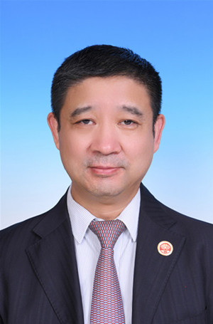 证件照_副本.jpg