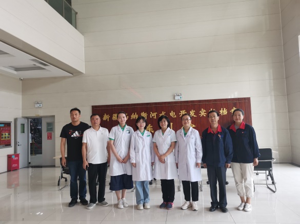 D:\2021社会实践照片\2021社会实践\0730\天富集团义诊+讲座\红山嘴电厂义诊\58923b948bdfe6f3ccc44d516124f6b.jpg